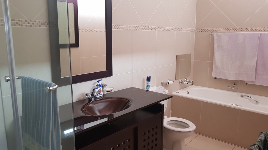 5 Bedroom Property for Sale in Sasolburg Rural Free State